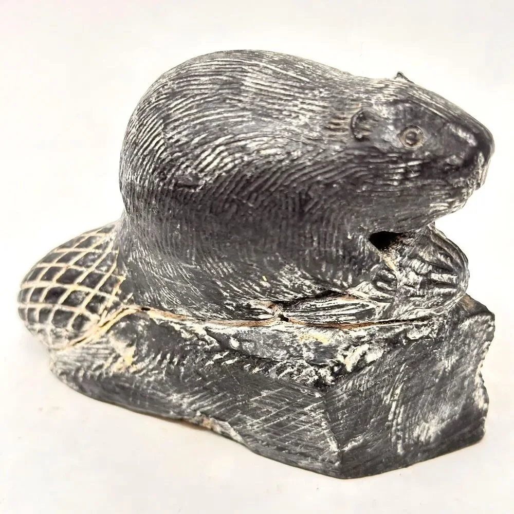 Vintage Wolf Original Beaver Figurine Canada Soapstone Style Art Sculpture